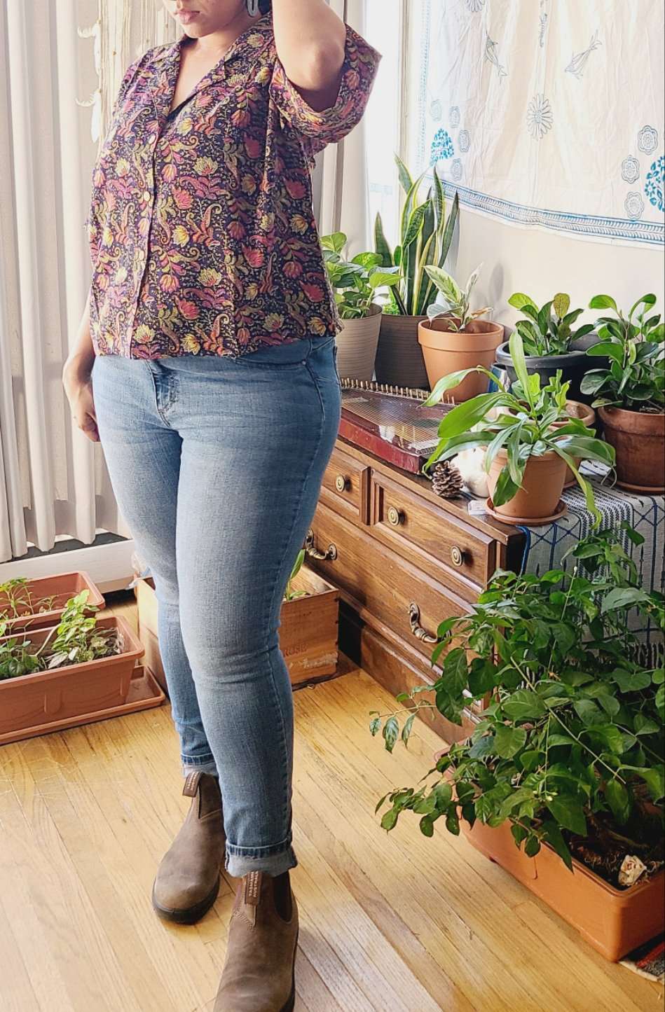 Artistic Printed - Relaxed fit Crop Shirt, Short sleeved