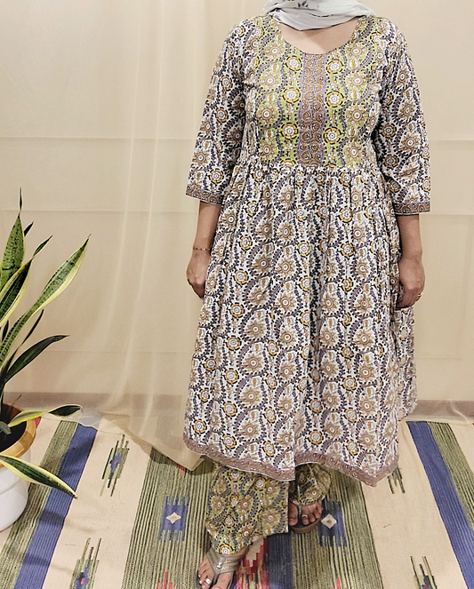 Women's block printed Kurta Pant and dupatta