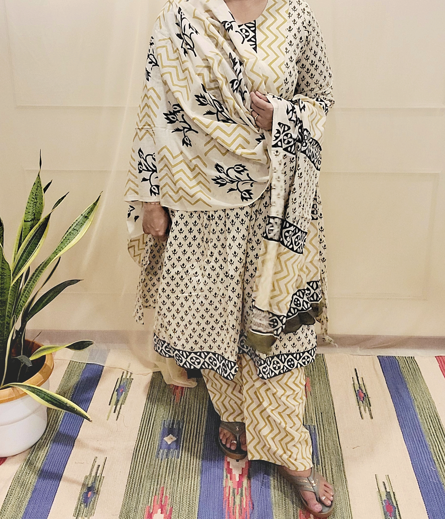 Women's block printed Kurta Pant and dupatta