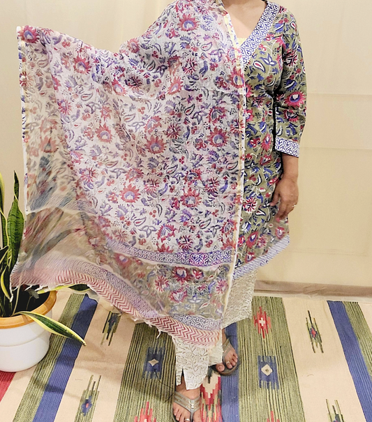 Women's block printed Kurta Pant and dupatta