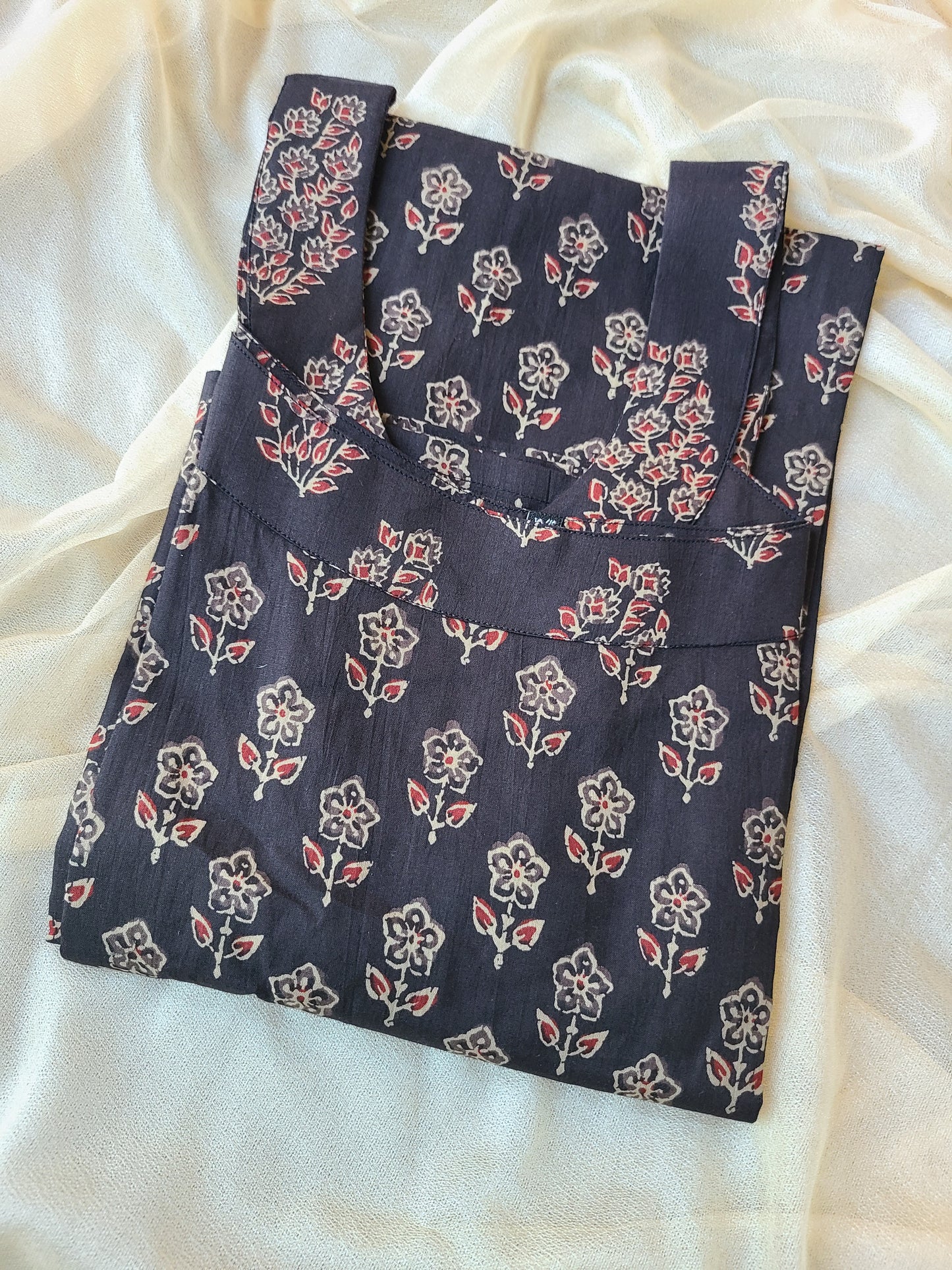 Sleevles cotton Bagru print Kurti