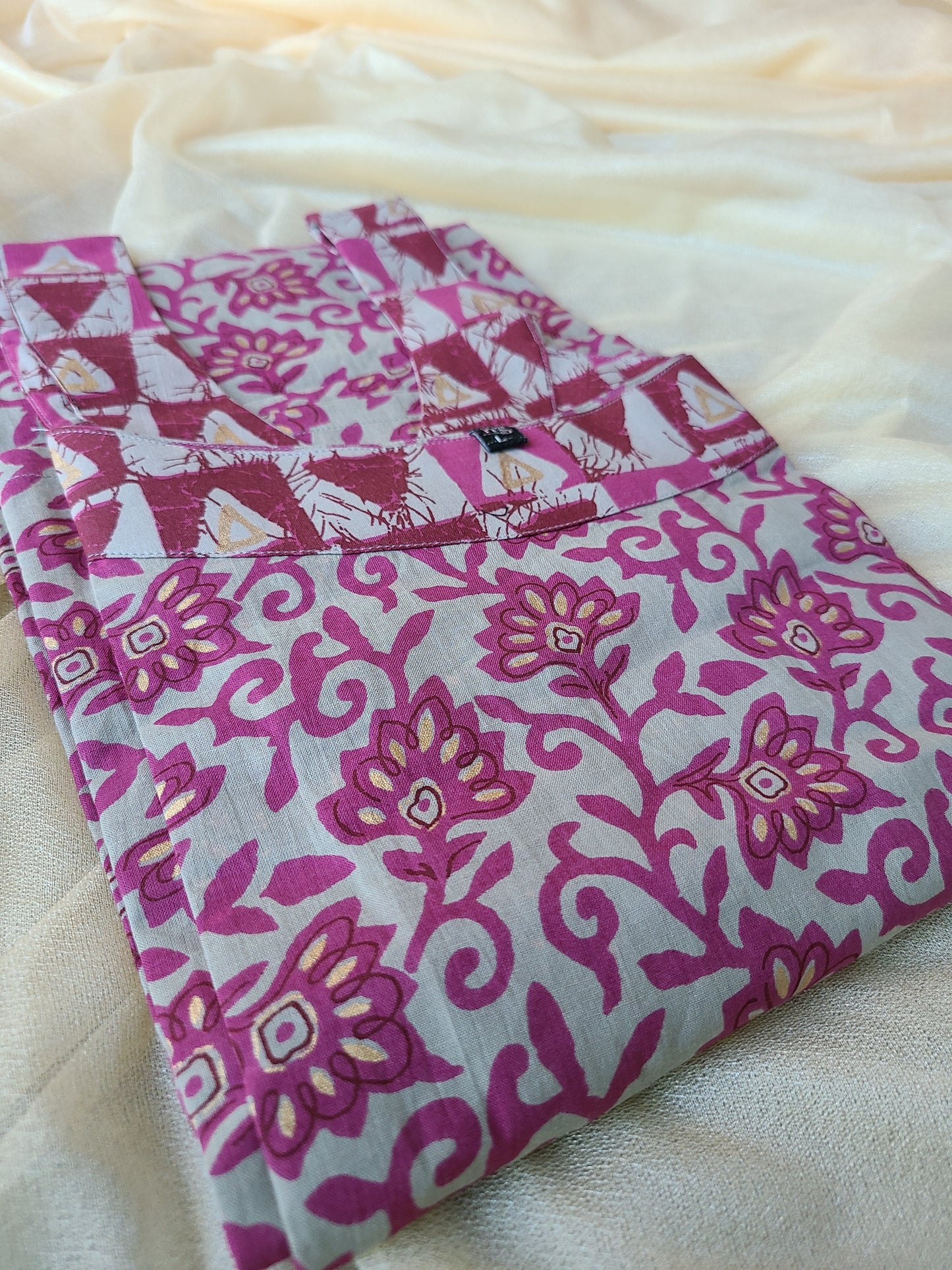 Sleevles cotton Bagru print Kurti