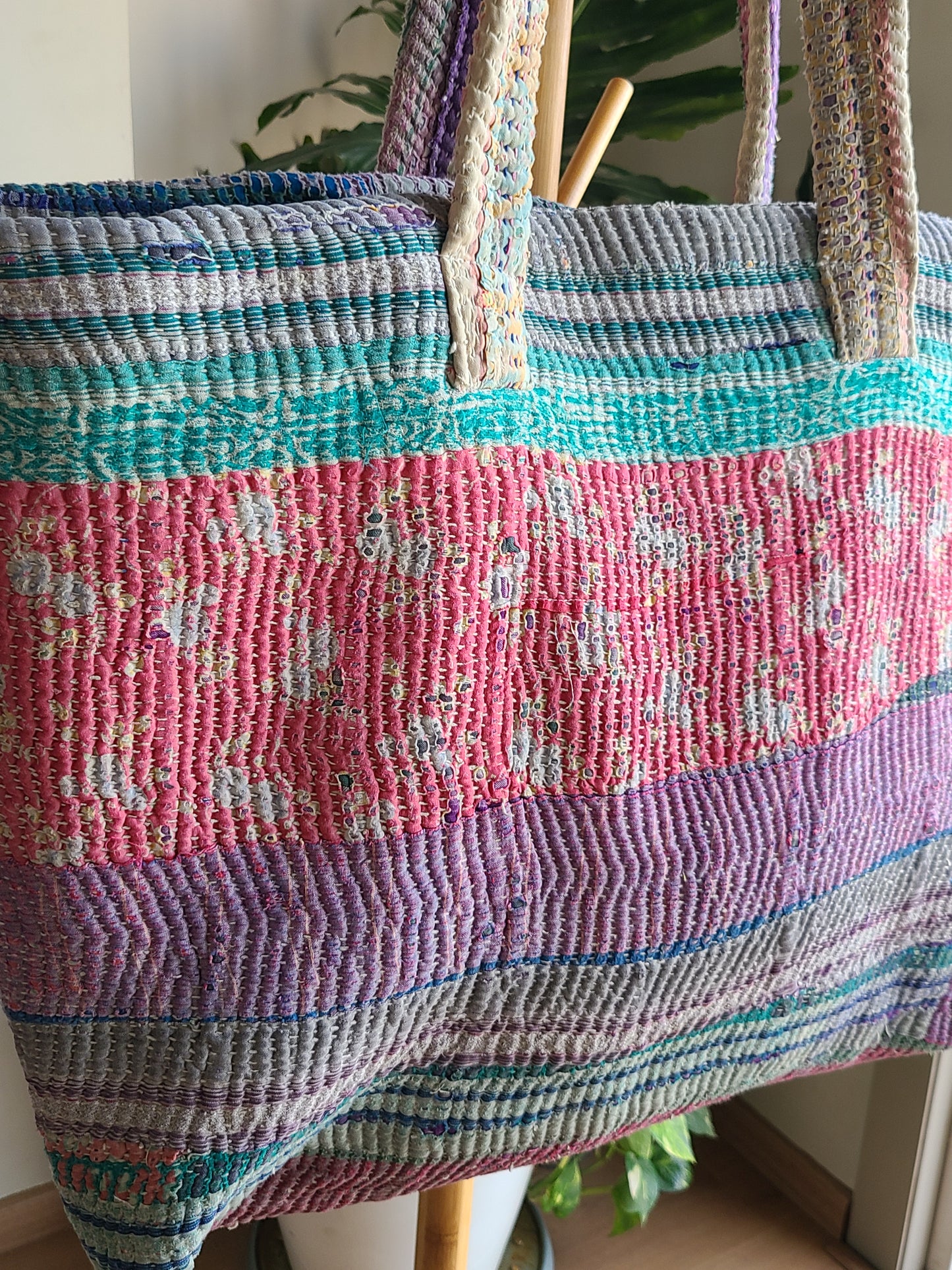 Jui-Kantha travel Tote Bag: Oversized Tote bag