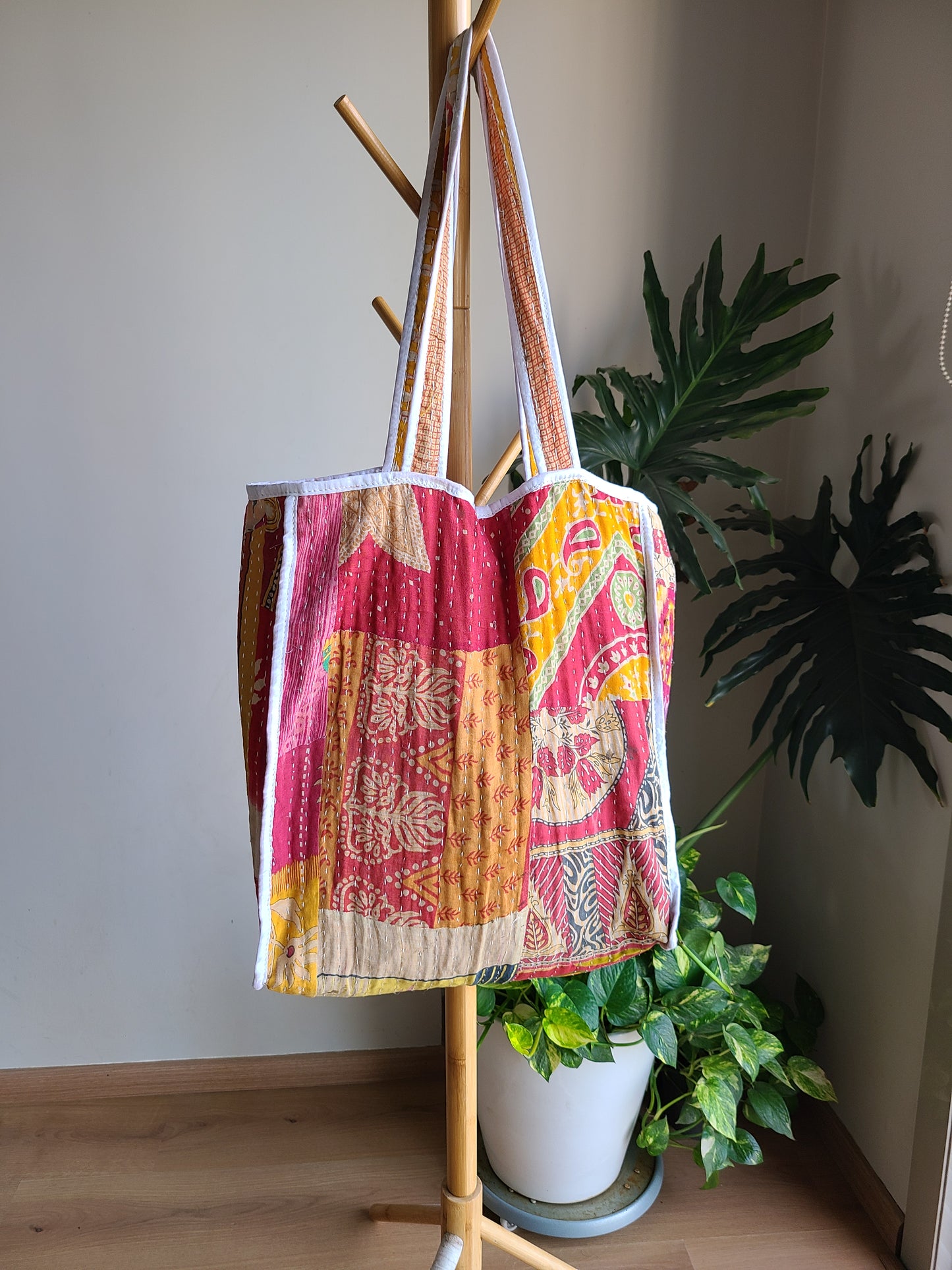 Handcrafted Kantha Tote Bag: Exquisite Blend of Style and sustainable fashion