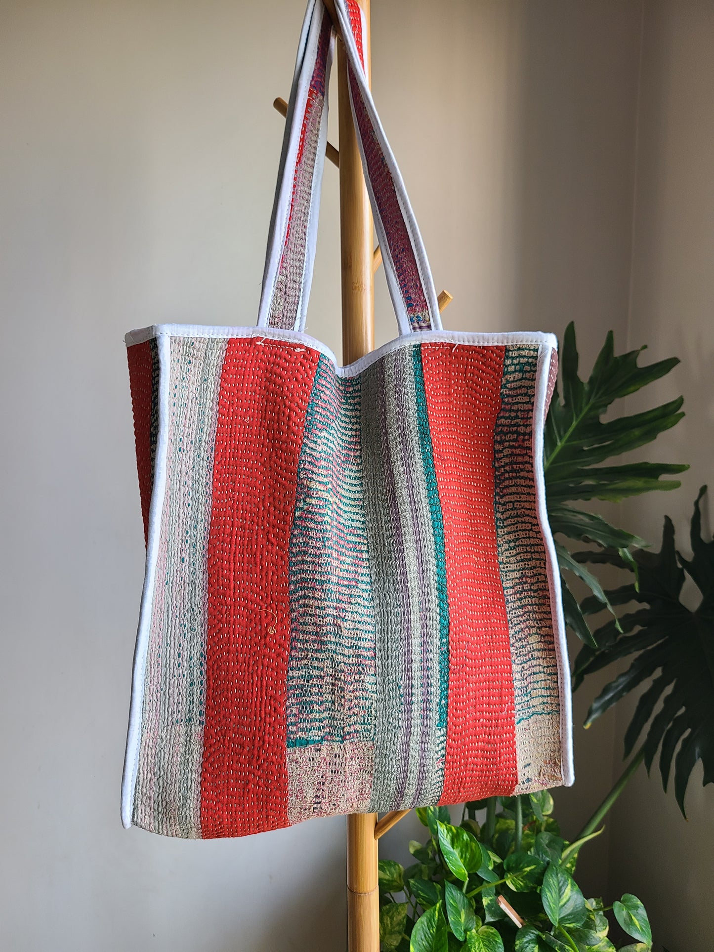 Handcrafted Kantha Tote Bag: Exquisite Blend of Style and sustainable fashion