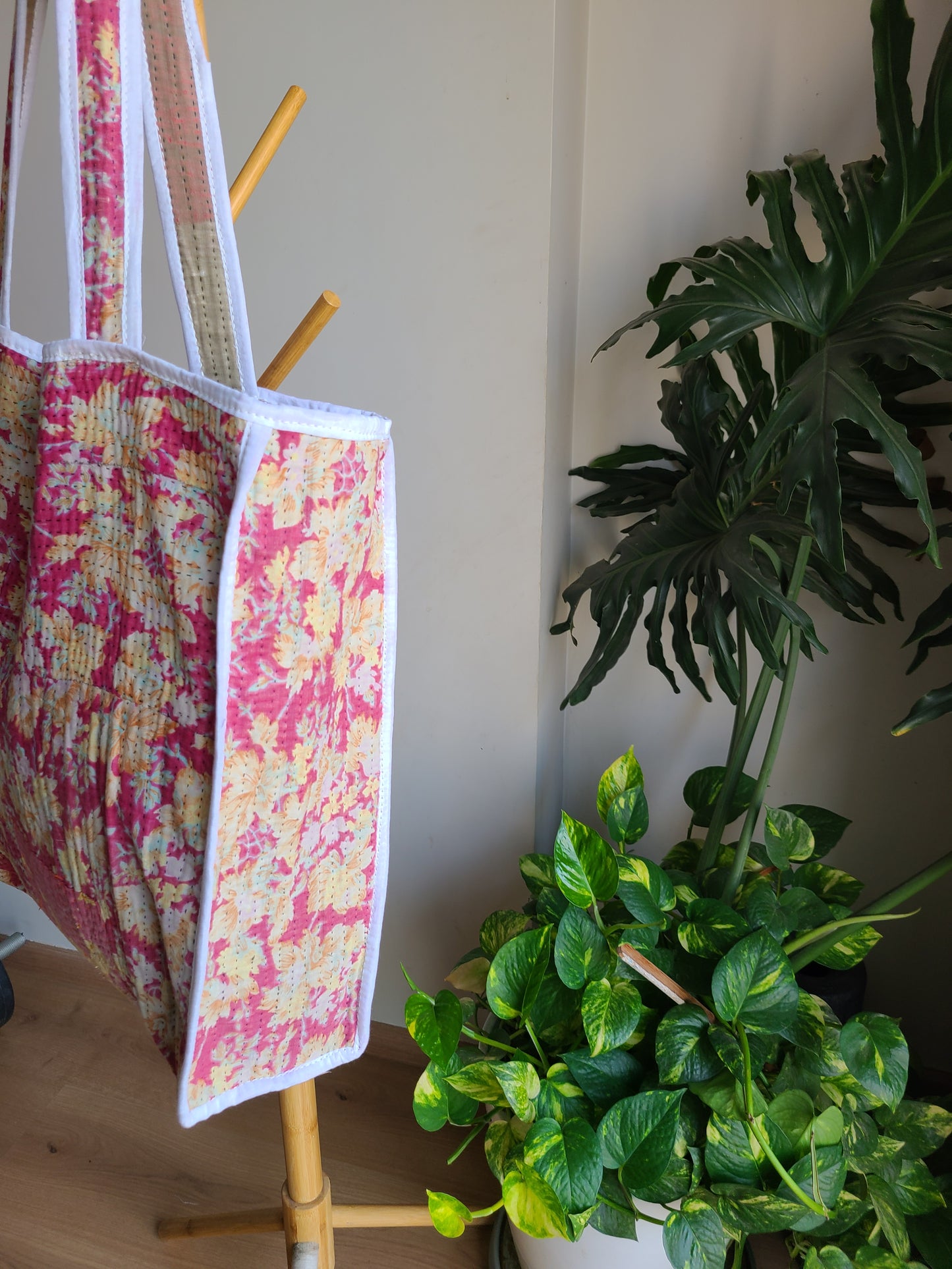 Handcrafted Kantha Tote Bag: Exquisite Blend of Style and sustainable fashion