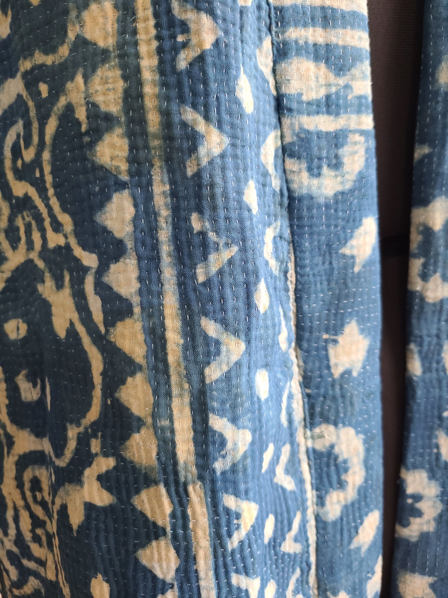 Vintage Reversible Thrift Kantha Jacket: Sustainable Outerwear from Upcycled Recycled Sarees