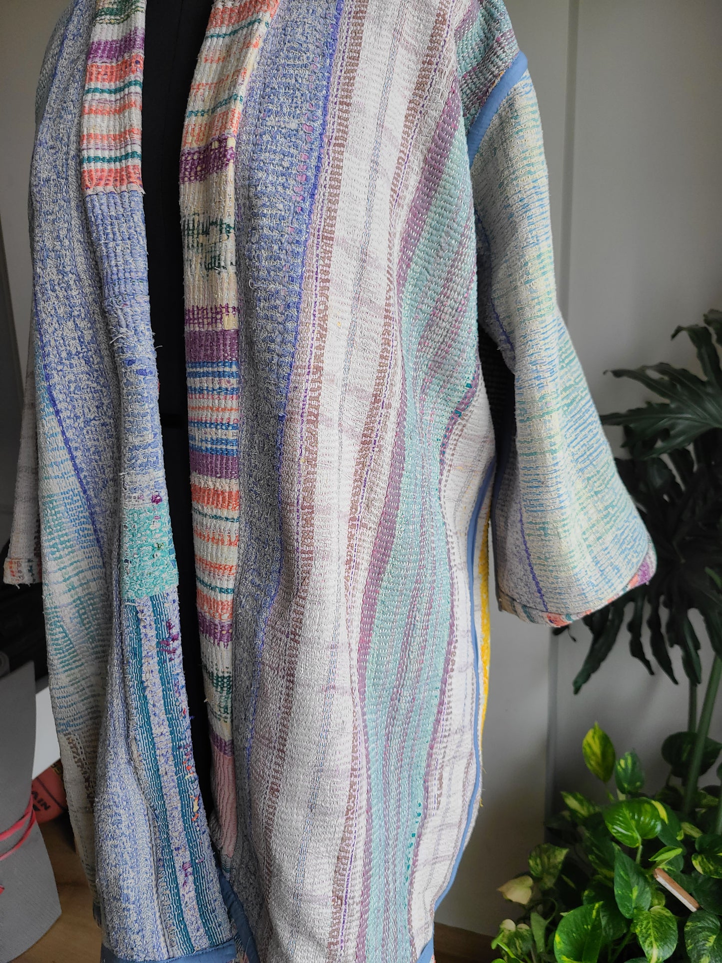 Vintage Reversible Thrift Kantha Jacket: Sustainable Outerwear from Upcycled Recycled Sarees