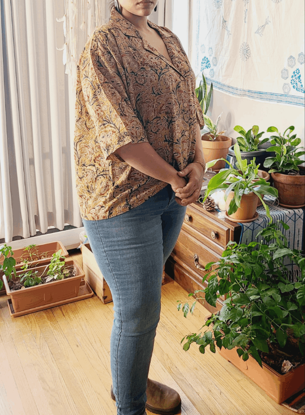Artistic Printed - Relaxed fit Crop Shirt, Short Sleeved