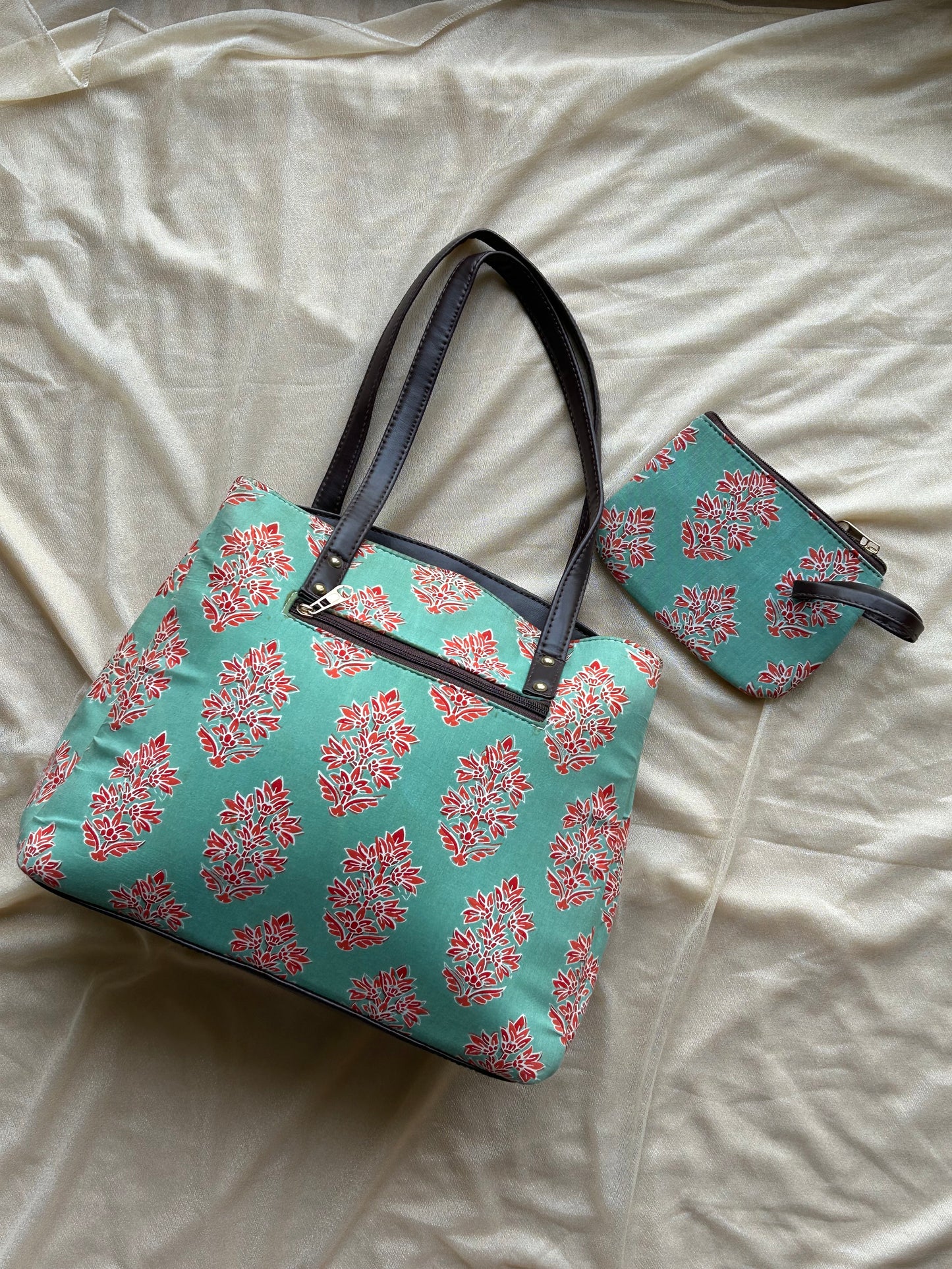 Leather-Free sling bags with Artisanal Blockprints Fabric