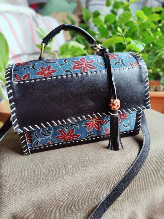 Exquisite Kutch Handmade Leather and Ajrakh Bag - Fusion of Artisan Craftsmanship and Traditional Prints - Indianidhi