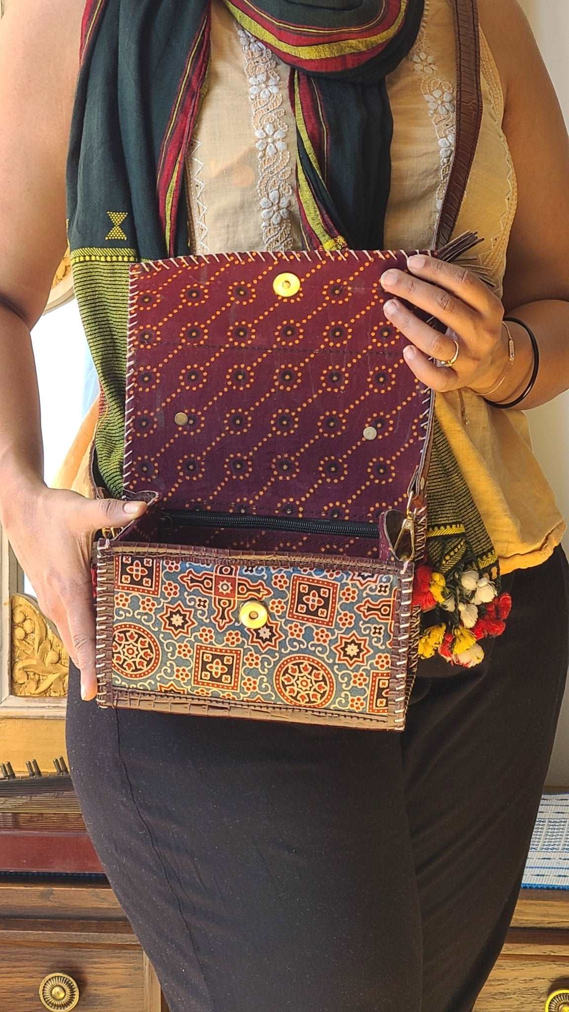 Exquisite Kutch Handmade Leather and Ajrakh Bag - Fusion of Artisan Craftsmanship and Traditional Prints - Indianidhi