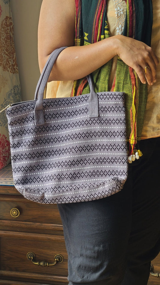 Nagaland Artisanal Woven Cotton Bag: Authentic Craftsmanship of women artisans of India - Indianidhi