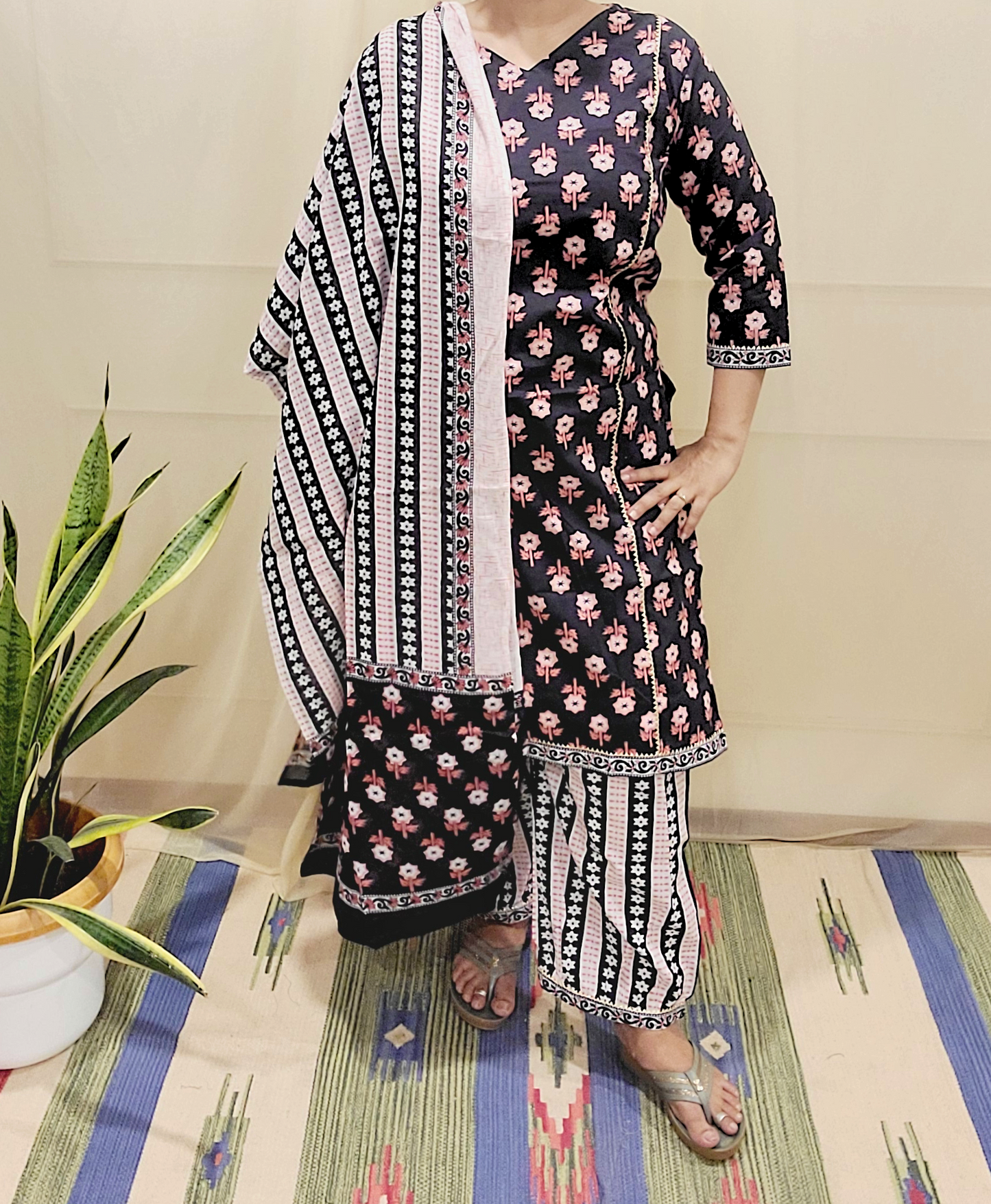 Women's block printed Kurta Pant and dupatta