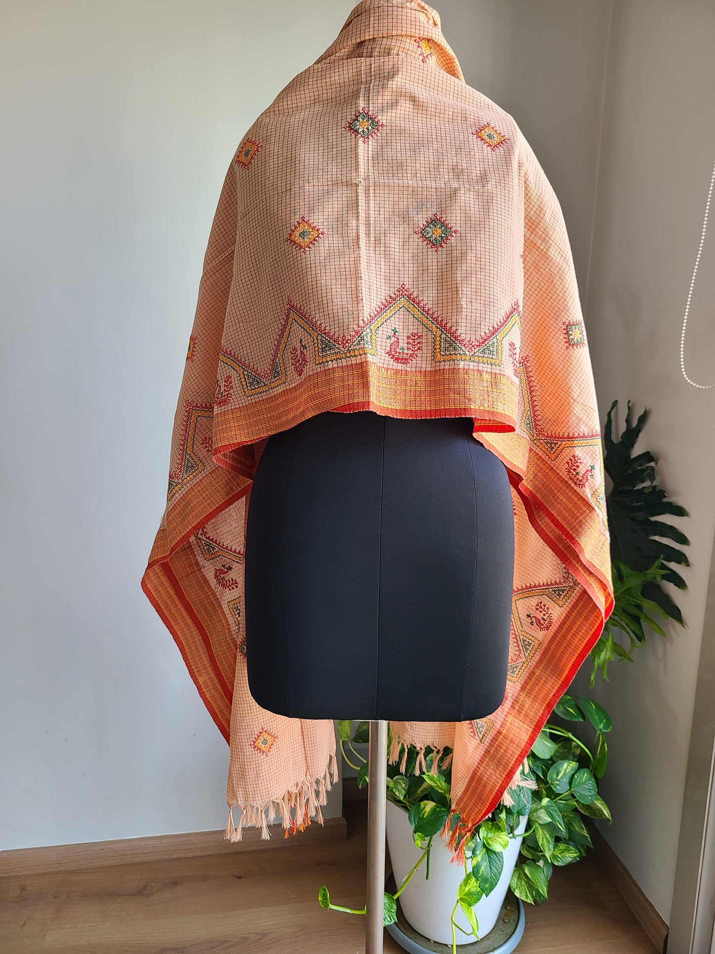 Shawl / Dupatta - Kasuti embroidery Silk cottton