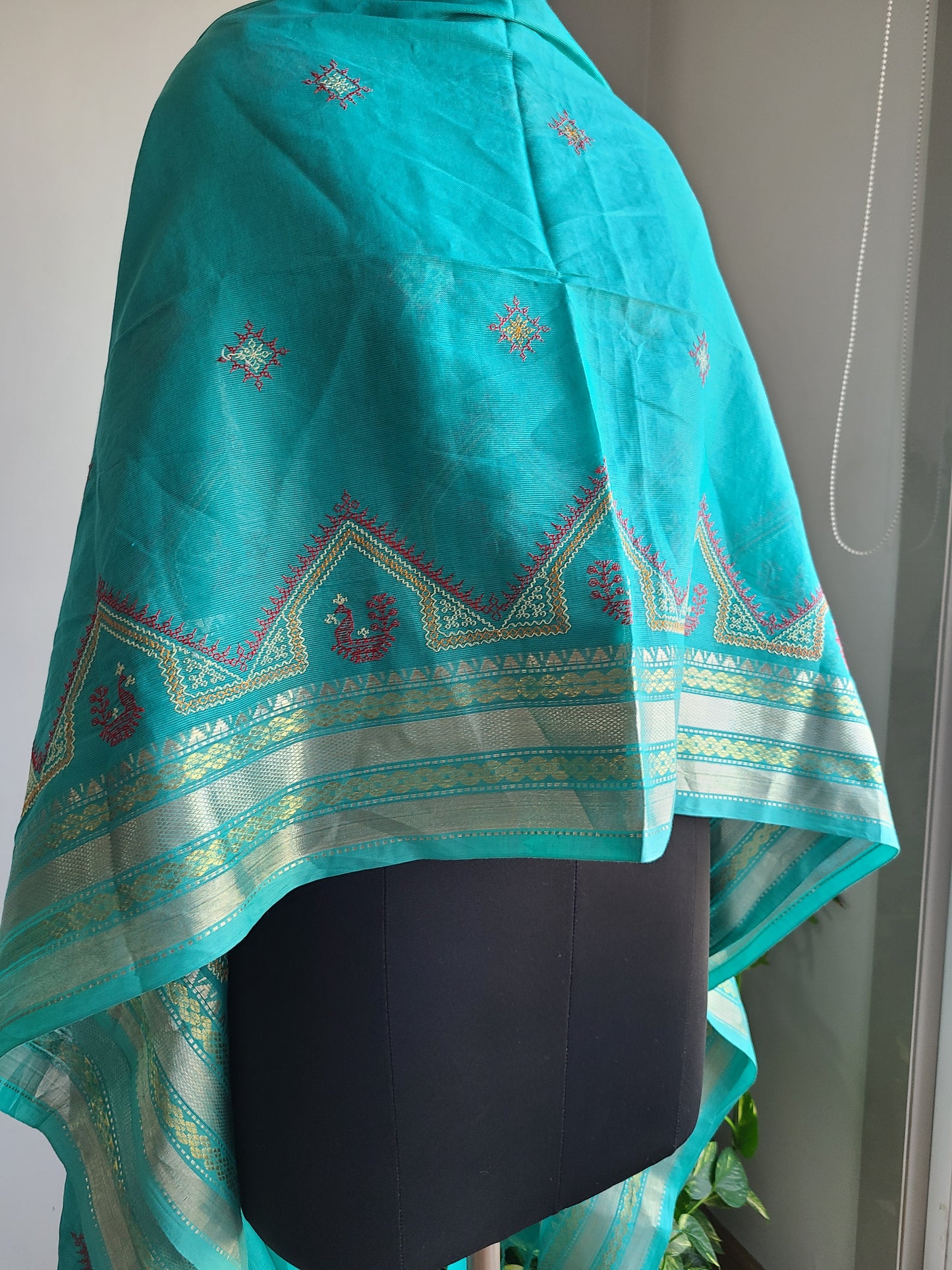 Shawl / Dupatta - Kasuti embroidery Silk cottton