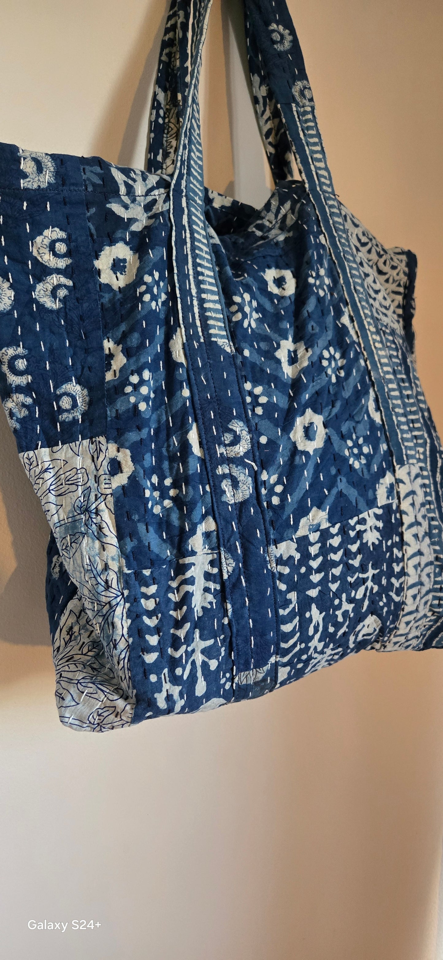 Handcrafted Kantha Tote Bag: sustainable fashion