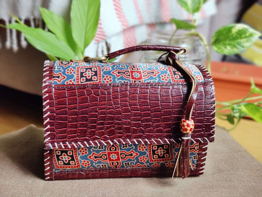 Exquisite Kutch Handmade Leather and Ajrakh Bag - Fusion of Artisan Craftsmanship and Traditional Prints - Indianidhi